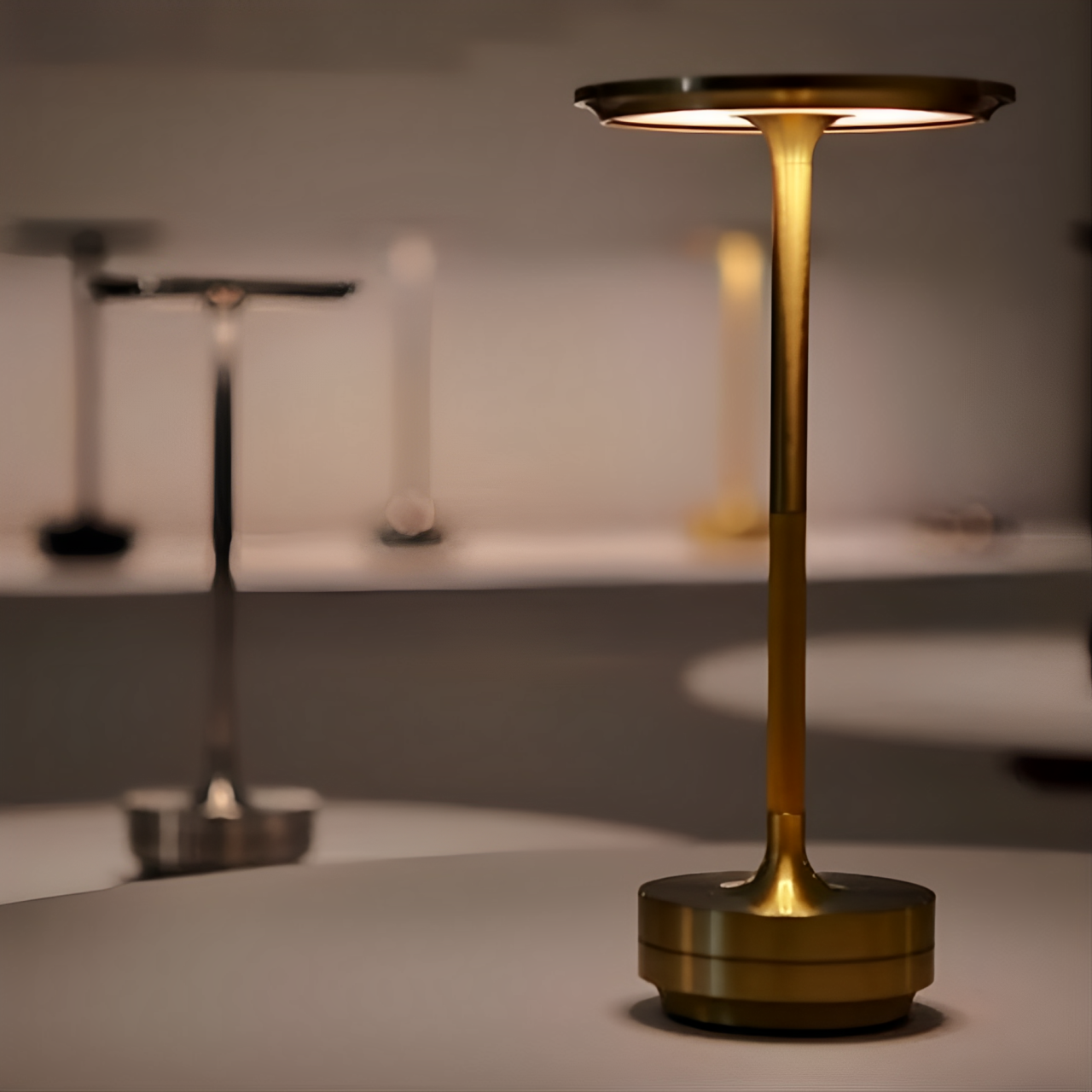 Dimbare Draadloze Tafellamp – LED Touch Lamp | Oplaadbaar & Modern Design | Goud/Zwart