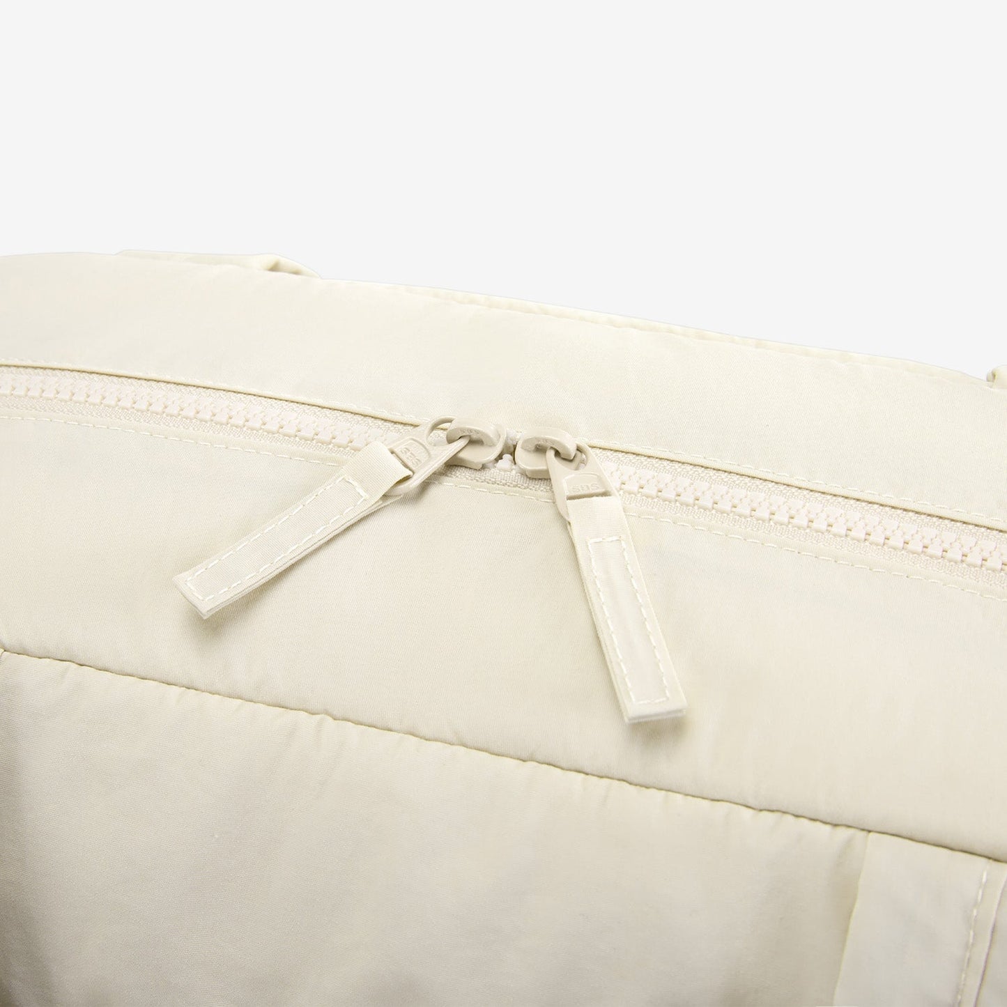 Zwarte Reistas voor Handbagage – Lichtgewicht & Waterafstotend met Trolley-strap & PVC-vak – Ideaal voor Reizen & Gym