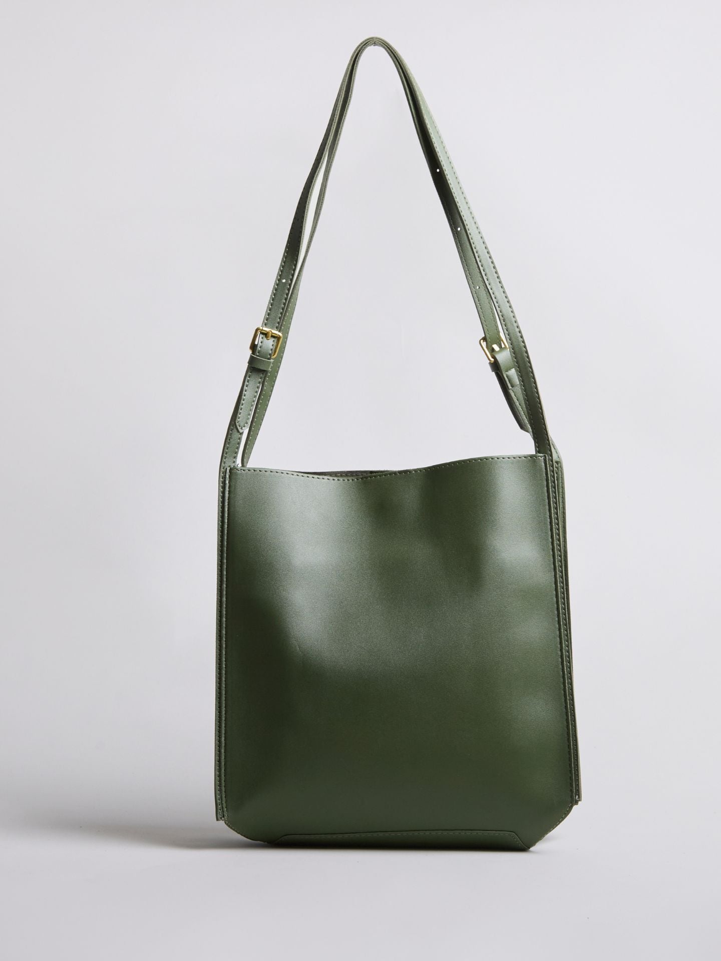 Minimalistische Leren Schoudertas – Zwart & Bruin – Ruime & Stijlvolle Dames Handtas