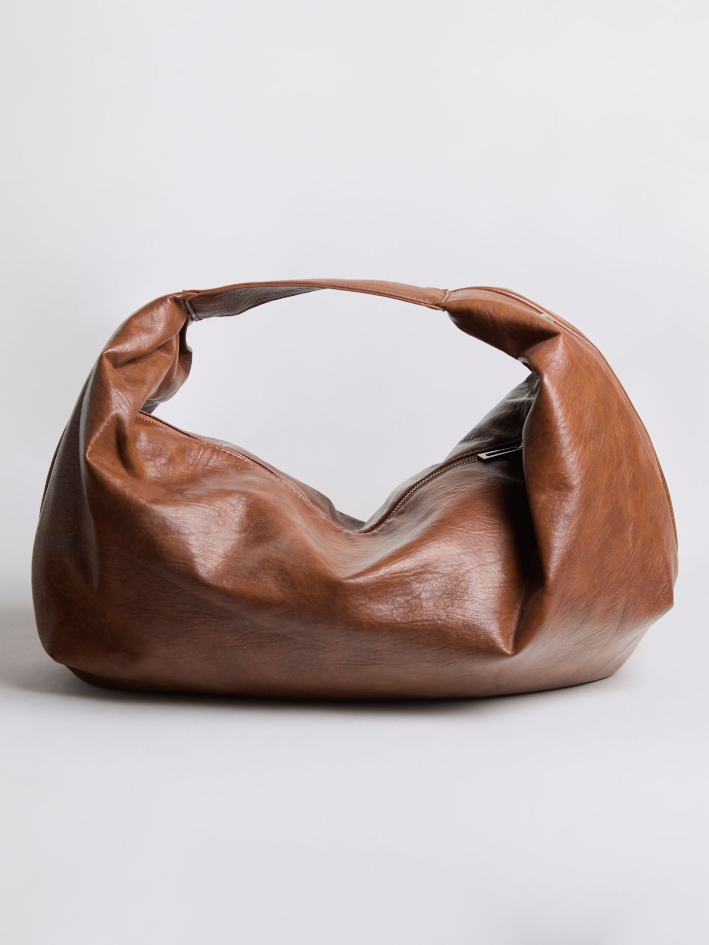 Liorra Vegan Leren Zachte Hobo Schoudertas Zwart – Casual & Comfortabel