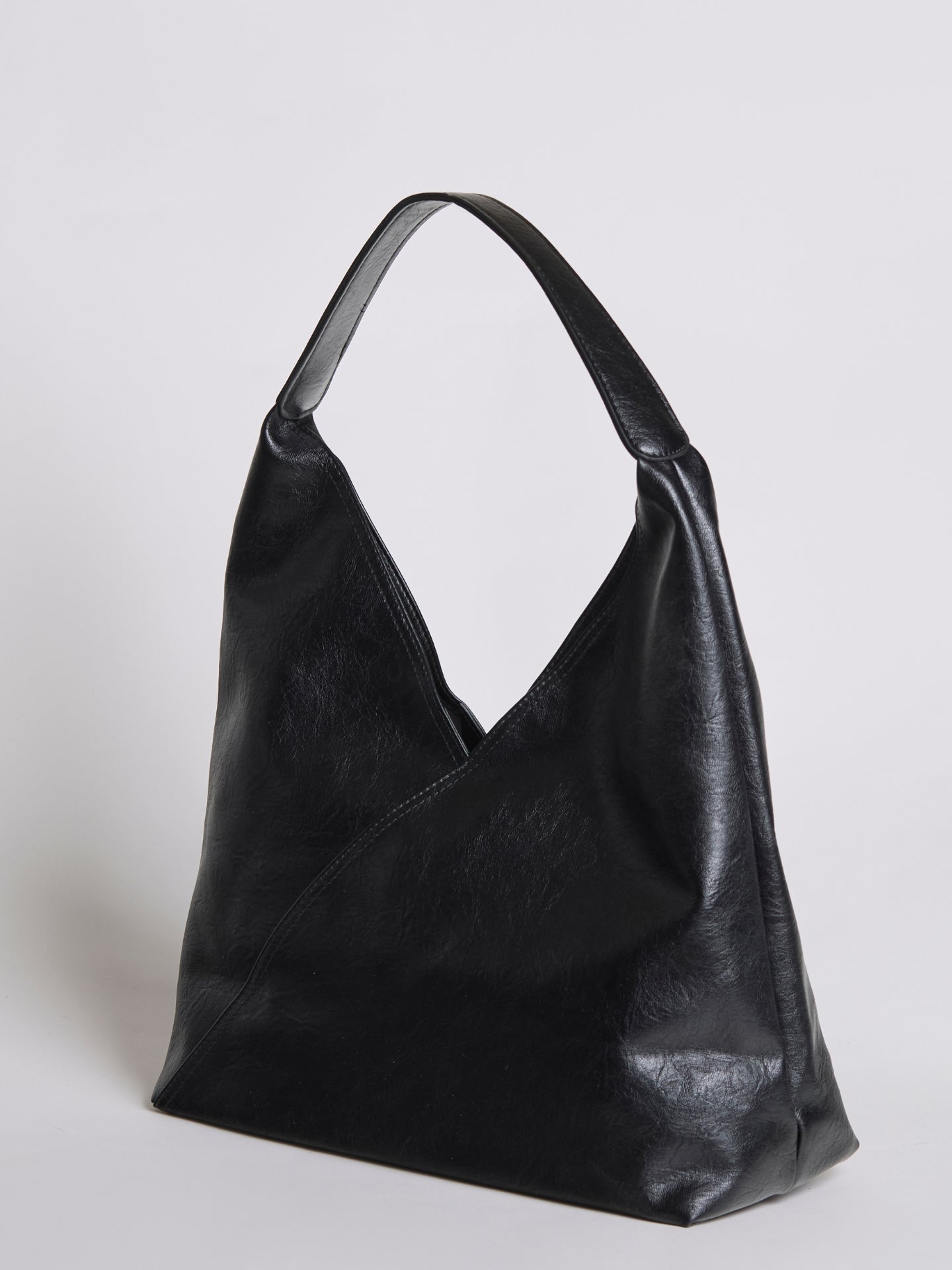 Liorra Vegan Leren Hobo Schoudertas Zwart – Ruim & Tijdloos