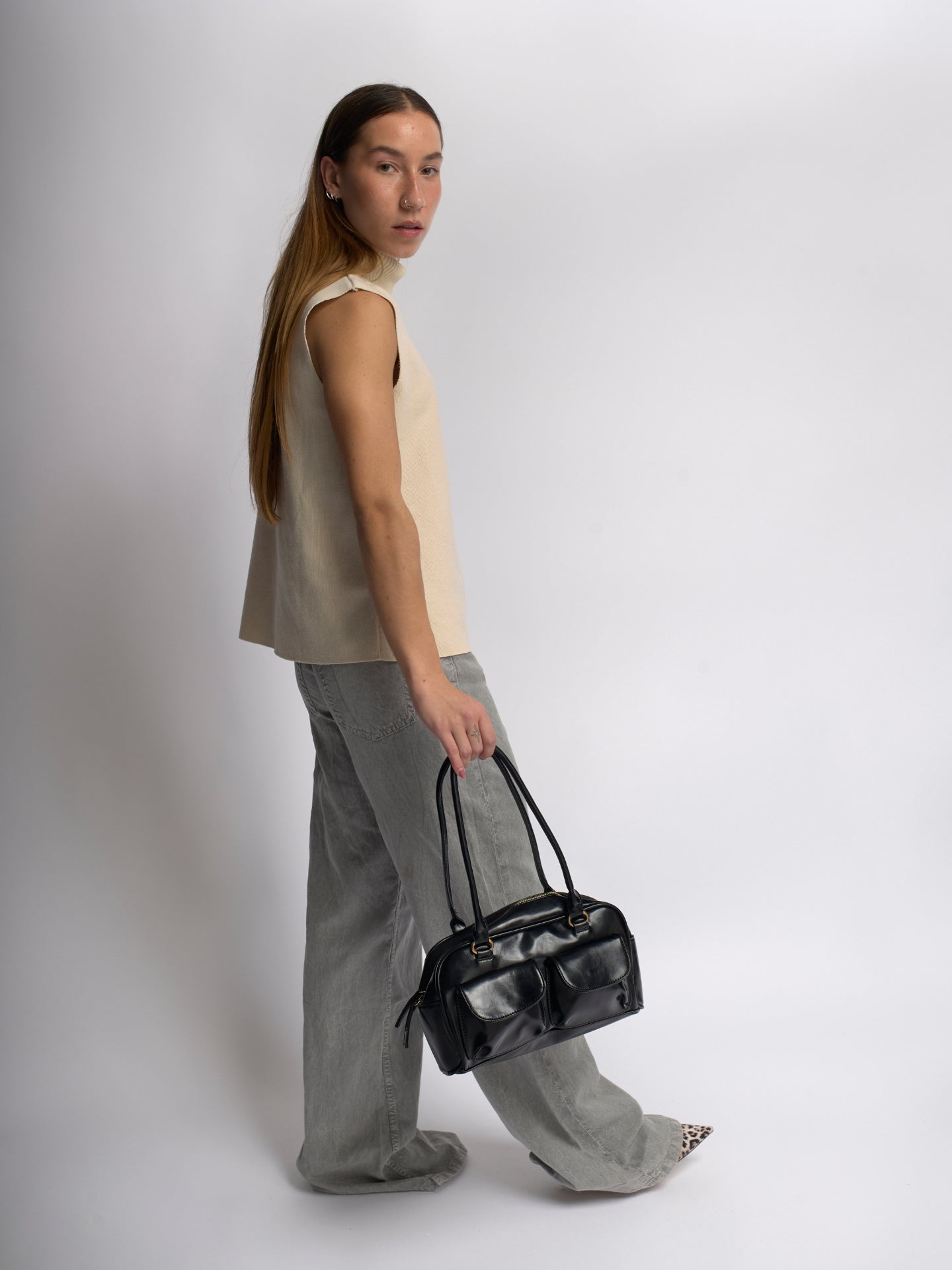 Liorra Vegan Leren Handtas Zwart met Dubbele Vakken – Elegant & Functioneel