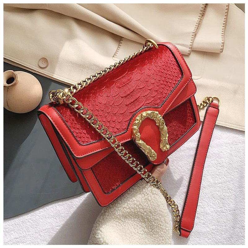 Luxe Crossbody Tas met Gouden Draaksluiting – Vegan Leer