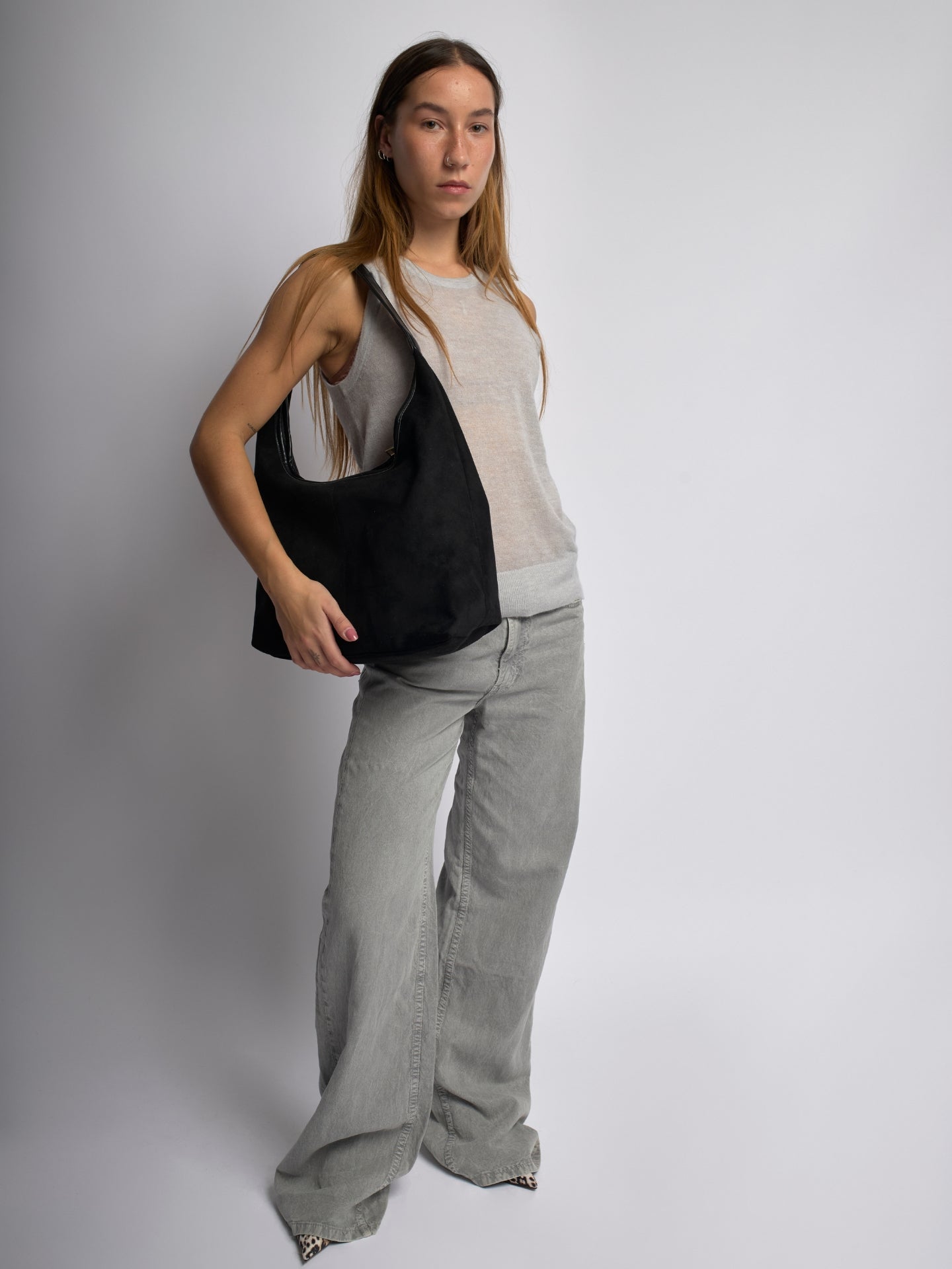 Zwarte Suède Schoudertas – Minimalistisch & Ruim Design
