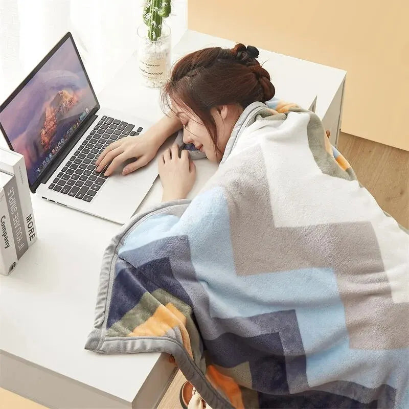 Zachte Fleece Deken – Warme Plaid met Modern Patroon voor Bank & Bed