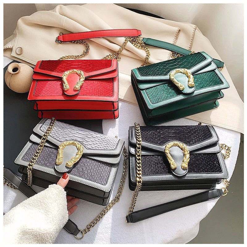 Luxe Crossbody Tas met Gouden Draaksluiting – Vegan Leer