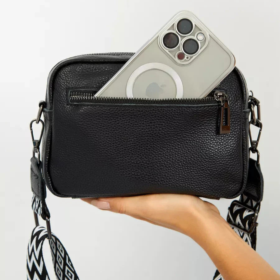 Trendy Schoudertas met Breed Band & Mini Etui – Stijlvol & Praktisch voor Dagelijks Gebruik
