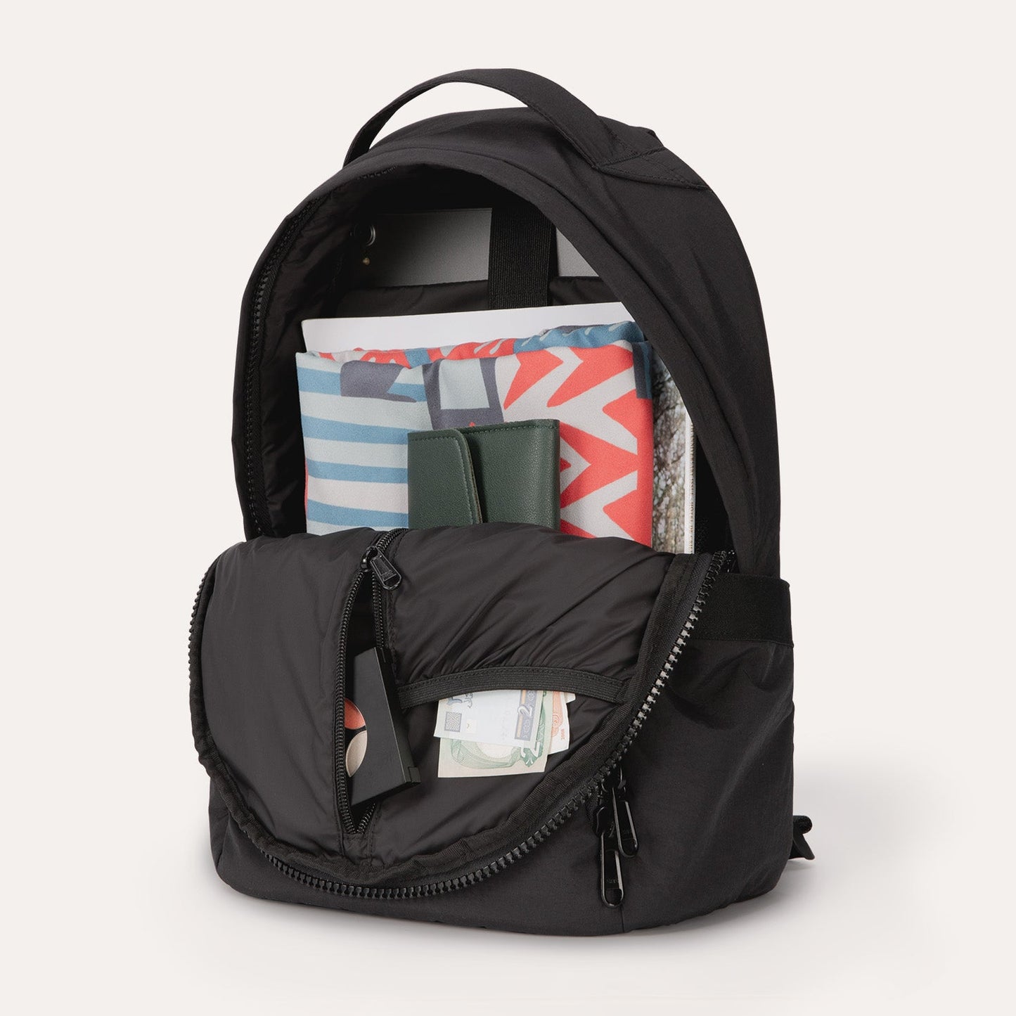 Lichtroze Rugzak met Meerdere Vakken – Comfortabel & Waterafstotend voor School, Werk of Reizen