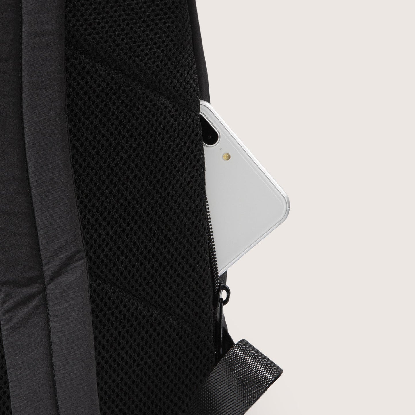 Lichtroze Rugzak met Meerdere Vakken – Comfortabel & Waterafstotend voor School, Werk of Reizen