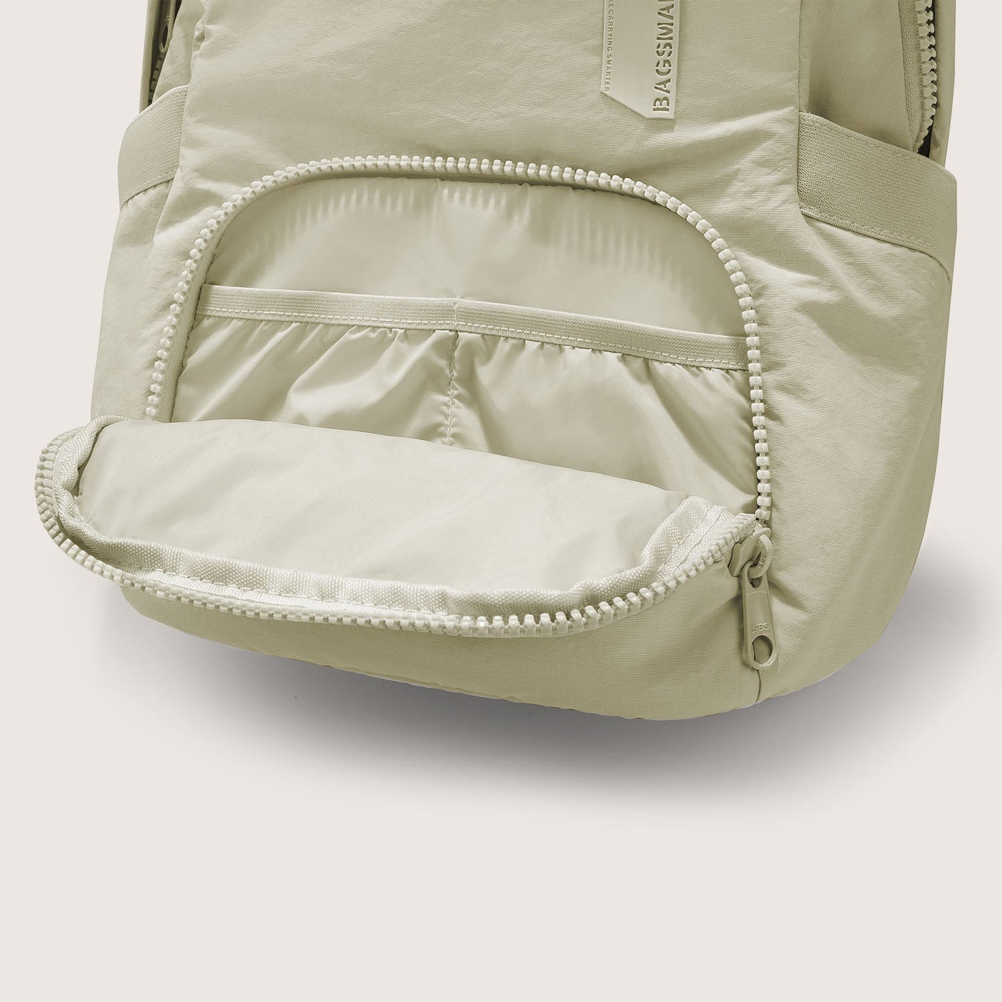Lichtroze Rugzak met Meerdere Vakken – Comfortabel & Waterafstotend voor School, Werk of Reizen