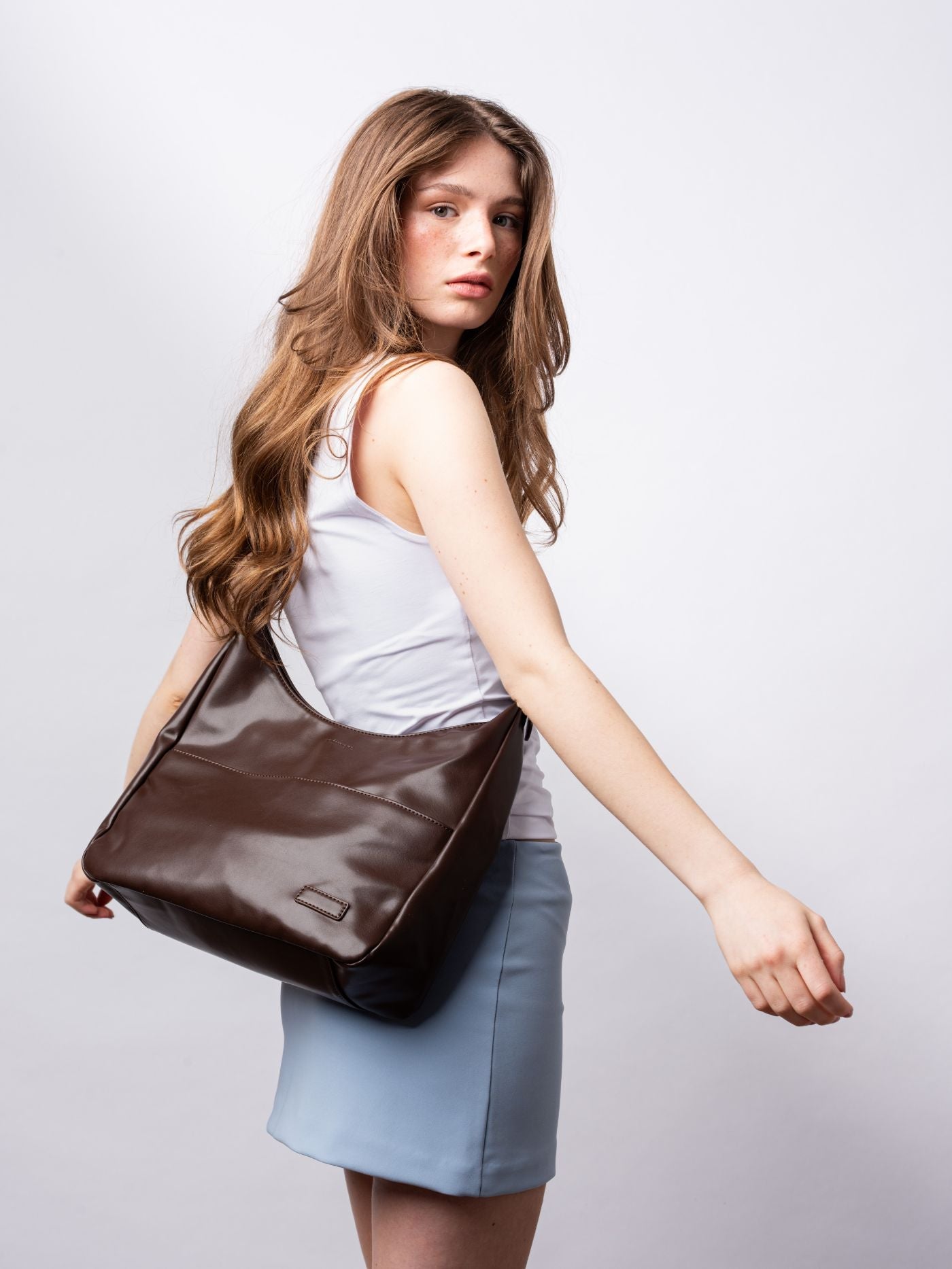 Zwarte Schoudertas – Minimalistisch & Ruim Design van Vegan Leer
