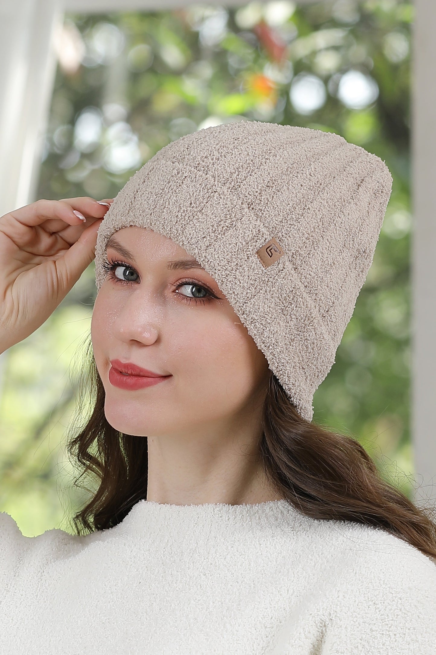Luxe Gebreide Wintermuts voor Dames – Warm & Stijlvol