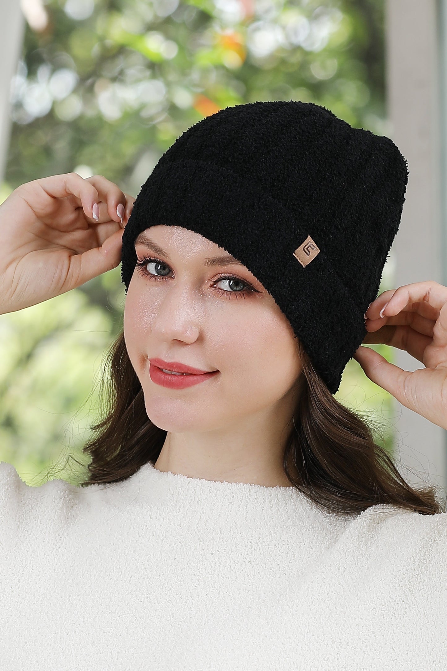 Luxe Gebreide Wintermuts voor Dames – Warm & Stijlvol