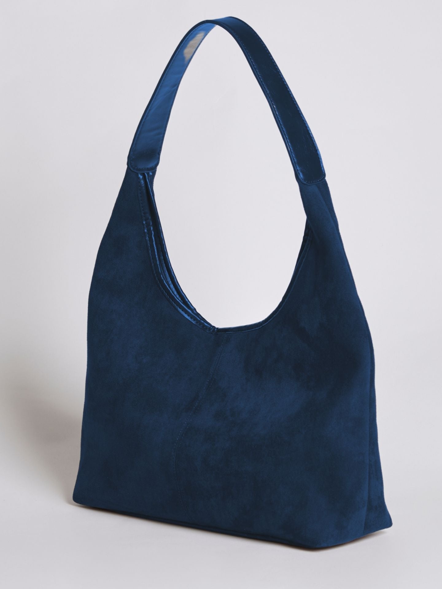 Zwarte Suède Schoudertas – Minimalistisch & Ruim Design