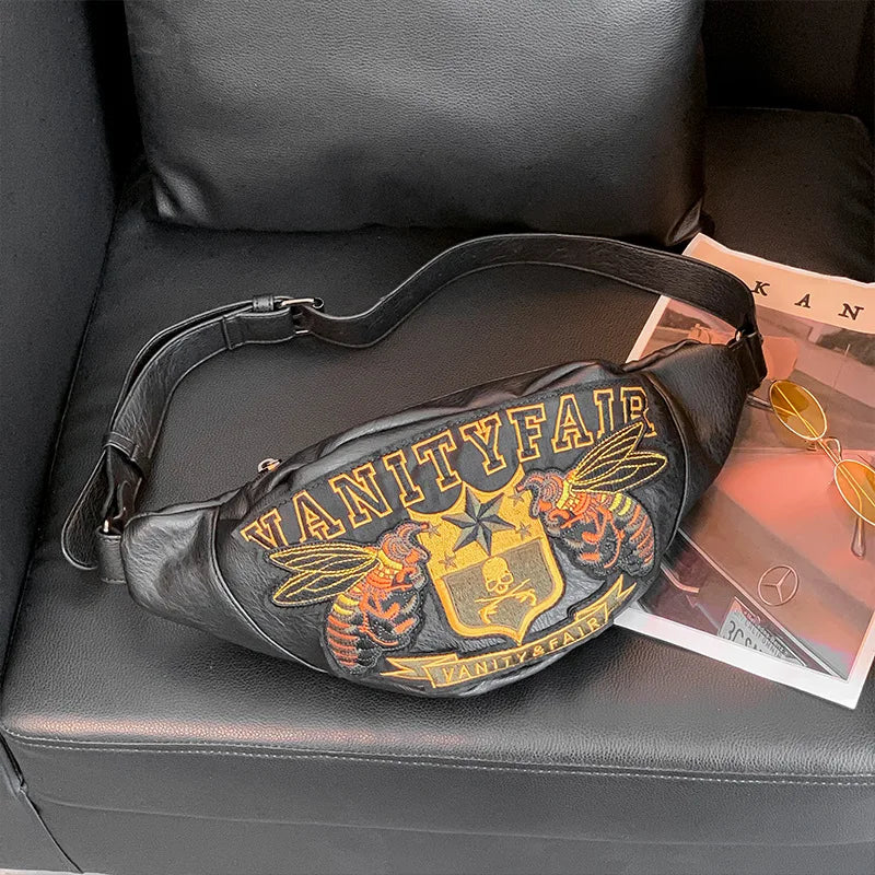 Zwarte Heuptas met Vintage Vanity Fair Print – Stoere Eye-Catcher