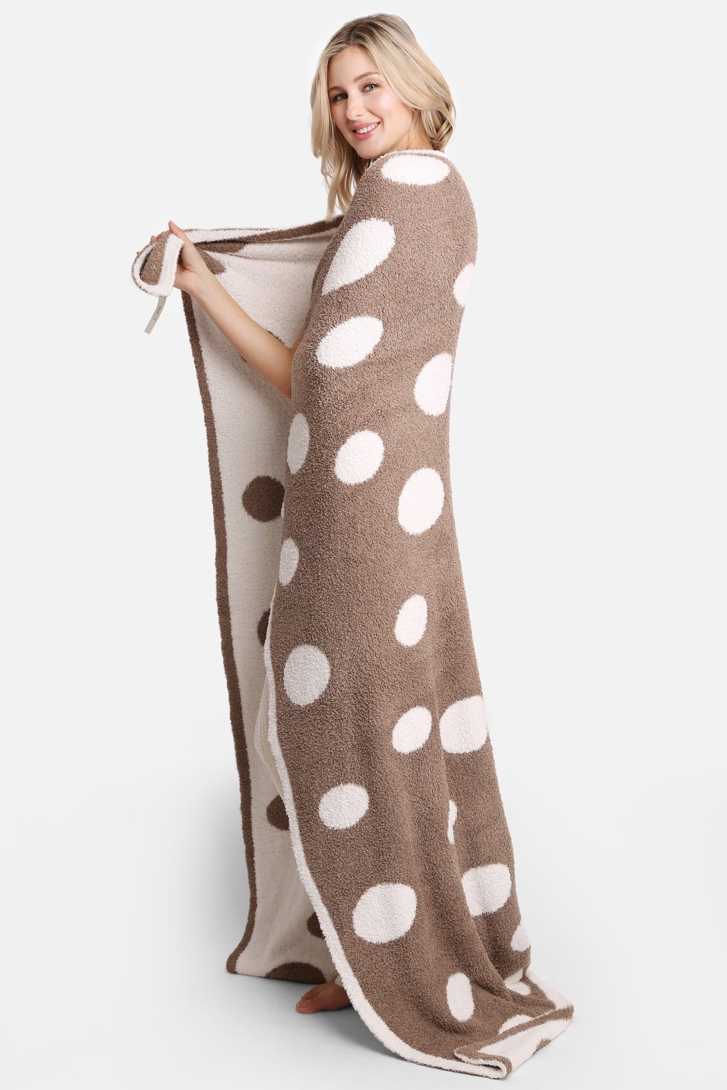 Polkadot Luxe Fleece Deken – Zachte Woonplaid in Blauw of Koffiebruin