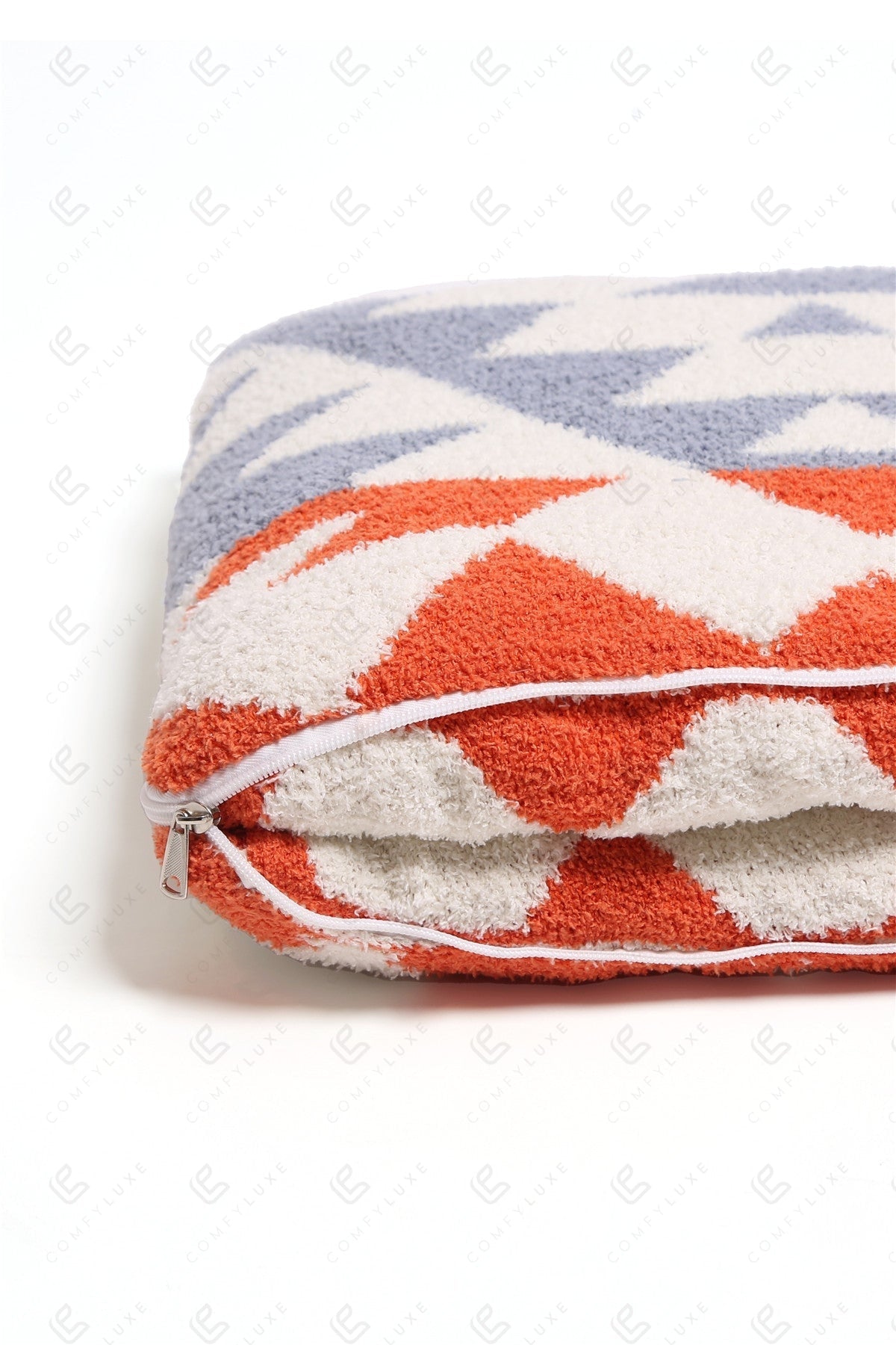 Tribal Design 2-in-1 Deken & Kussen – Zachte Microvezel | Multifunctioneel & Comfortabel
