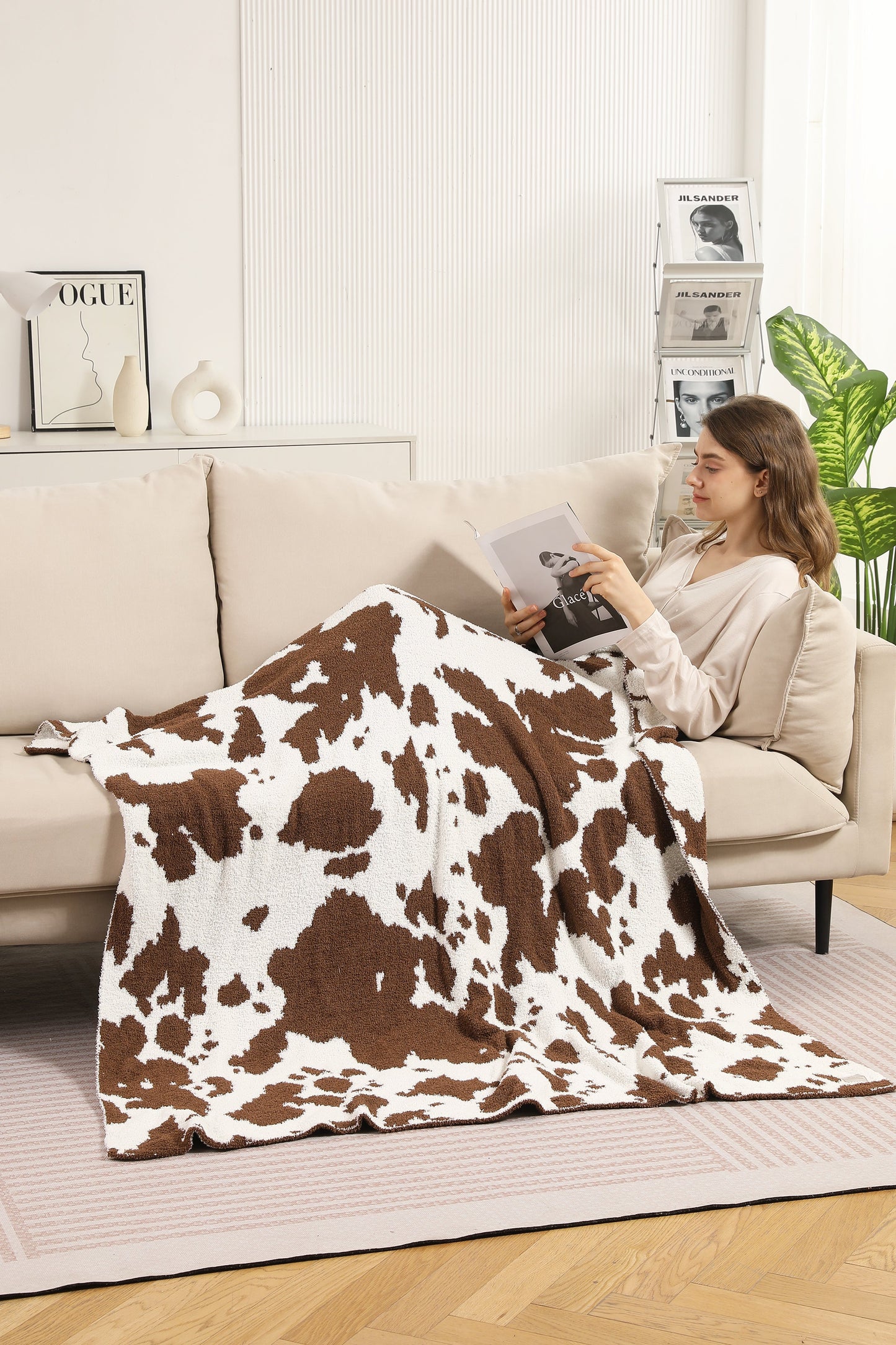 Koeienprint Fleece Deken – Zachte Luxe Woonplaid in Zwart of Bruin