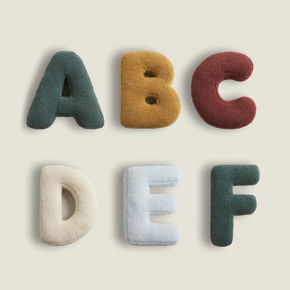 Alfabet Kussen – Zachte Letter Kussens voor Kinderen & Decoratie