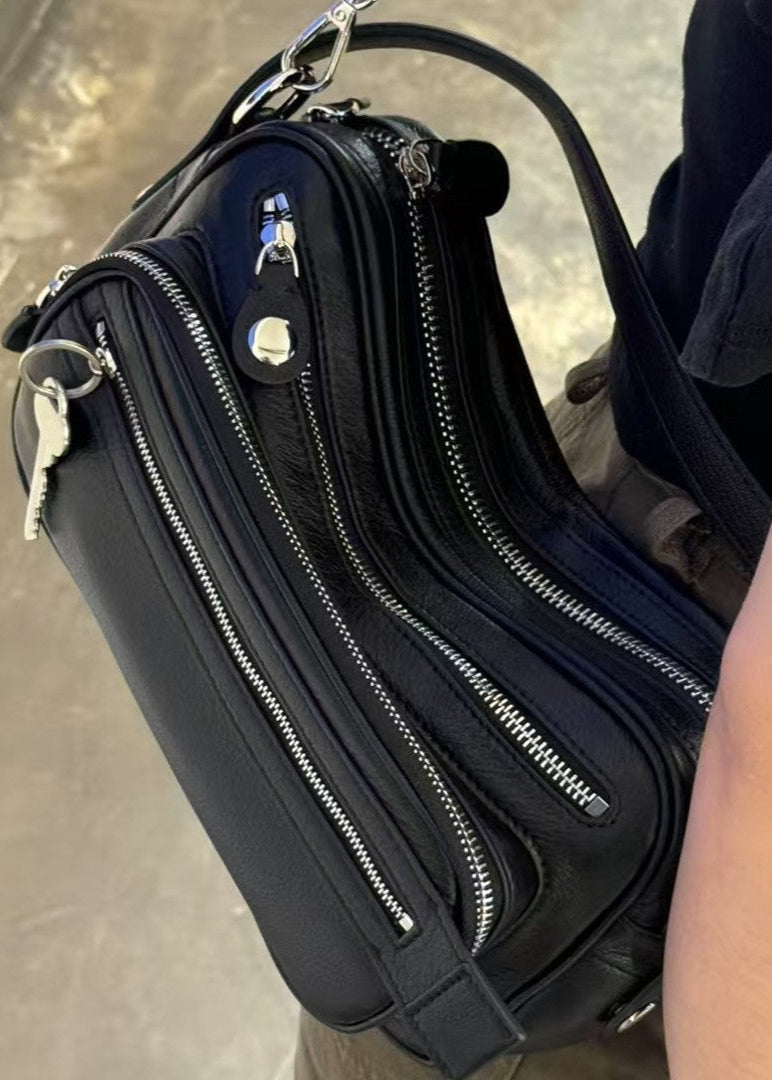 Zwarte Crescent Schoudertas Dames – Vegan Leren Crossbody met Ritsvakken
