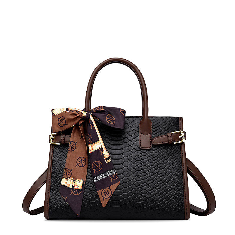 Chique Beige Handtas met Sjaaldetail – Luxe Slangenstructuur