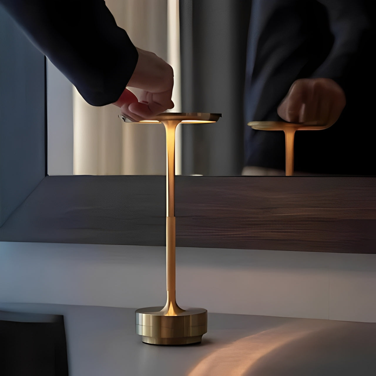 Dimbare Draadloze Tafellamp – LED Touch Lamp | Oplaadbaar & Modern Design | Goud/Zwart