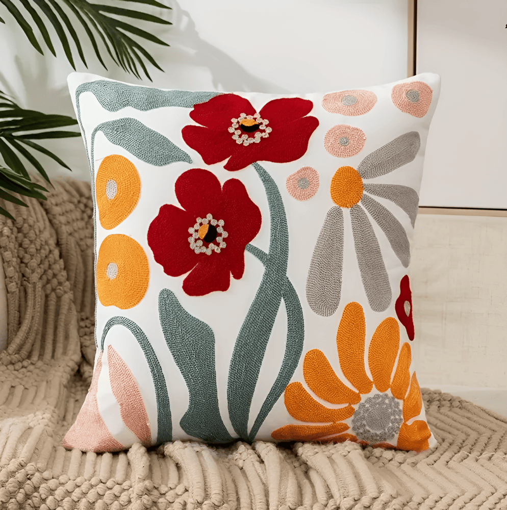 Geborduurde Kussenhoes met Bloemen – Decoratief Kussen 45x45 cm van Katoen