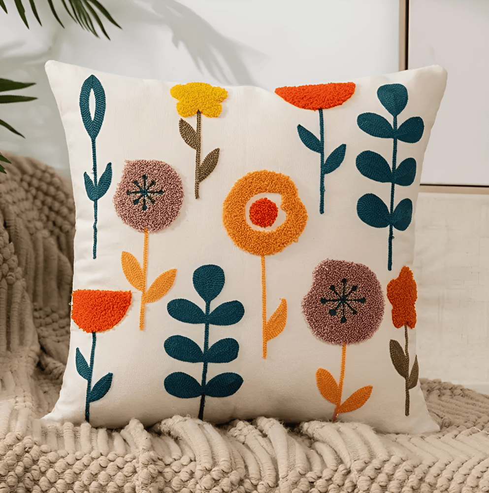 Geborduurde Kussenhoes met Bloemen – Decoratief Kussen 45x45 cm van Katoen