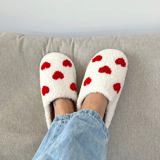 Pluche Damespantoffels met Hartdesign – Warme & Comfortabele Slippers
