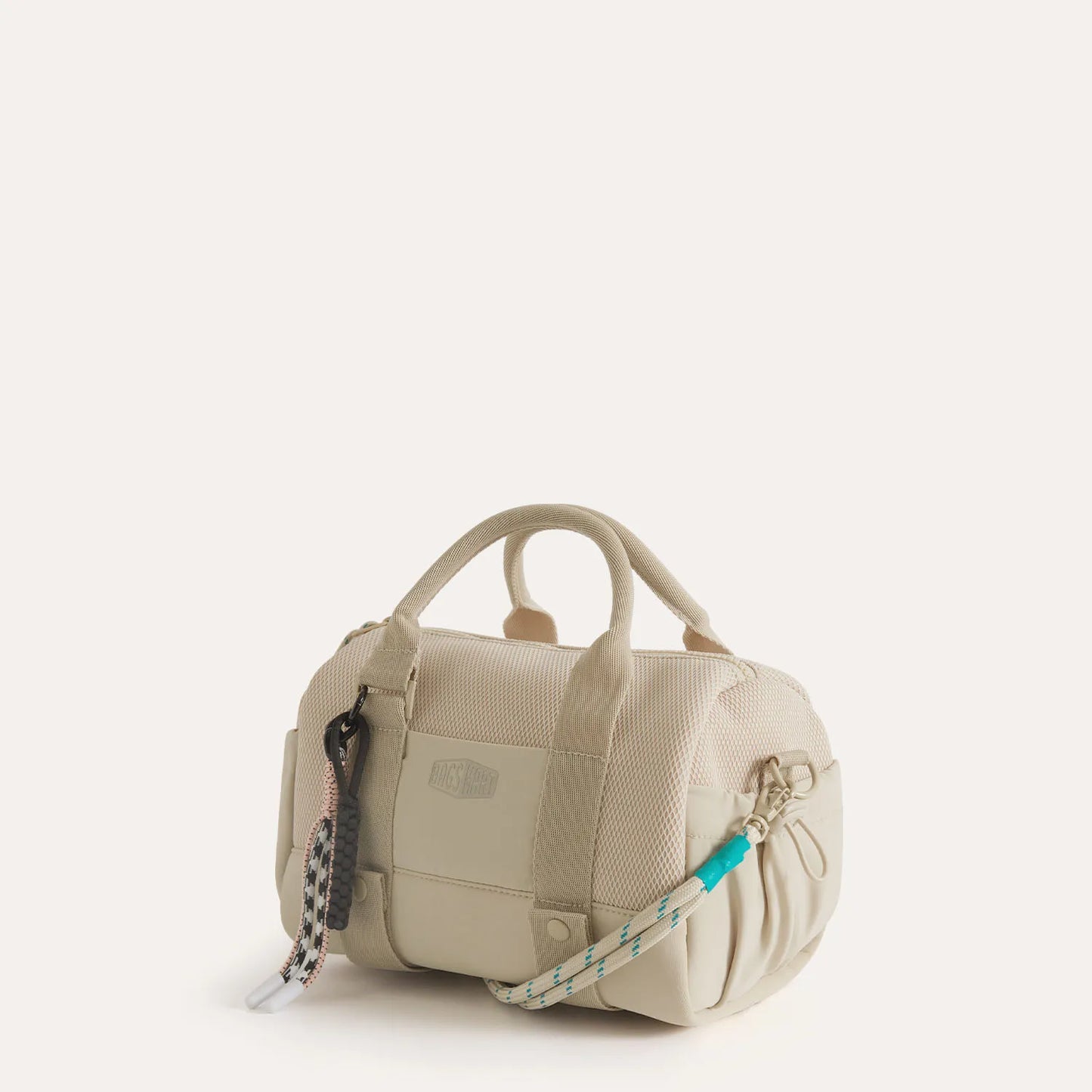 Lichtroze Sporttas 24L – Compacte Duffeltas met Schoenenvak & Waterafstotend Design voor Gym & Dagelijks Gebruik