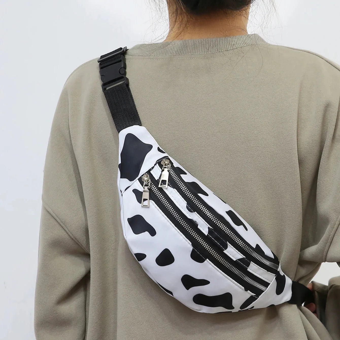 Stijlvolle Crossbody Heuptas met Koeienprint – Trendy & Praktisch