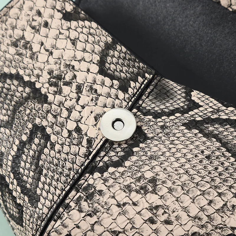 Elegant Heuptasje Dames – Minimalistisch Design – Verstelbare Riem