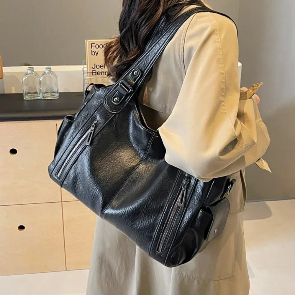 Dames Leren Schoudertas β Ruime Hobo Bag met Luxe Afwerking