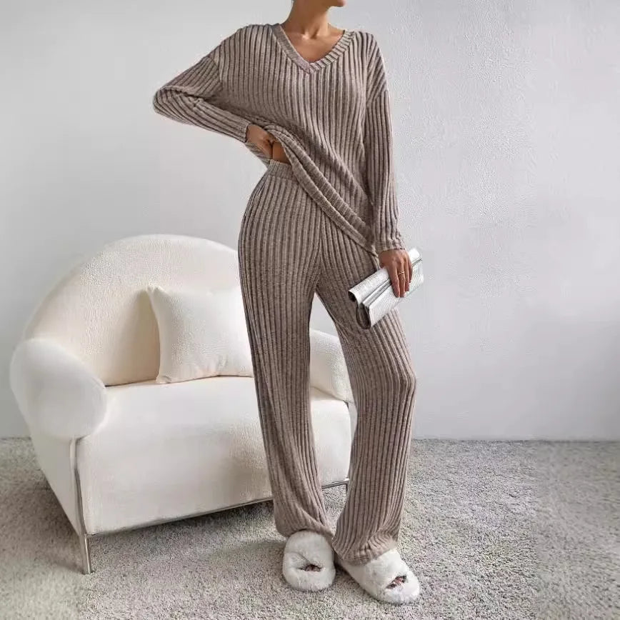 Tweedelig Winterpak voor Dames – Comfortabele Trui & Broek Set
