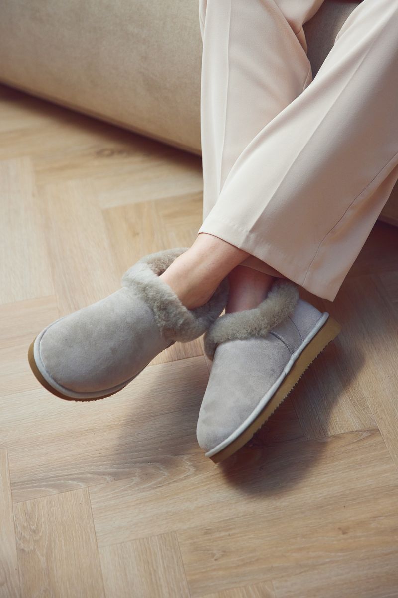 Schapenvacht Pantoffels – Warme Dames & Heren Huisschoenen met Stevige Zool