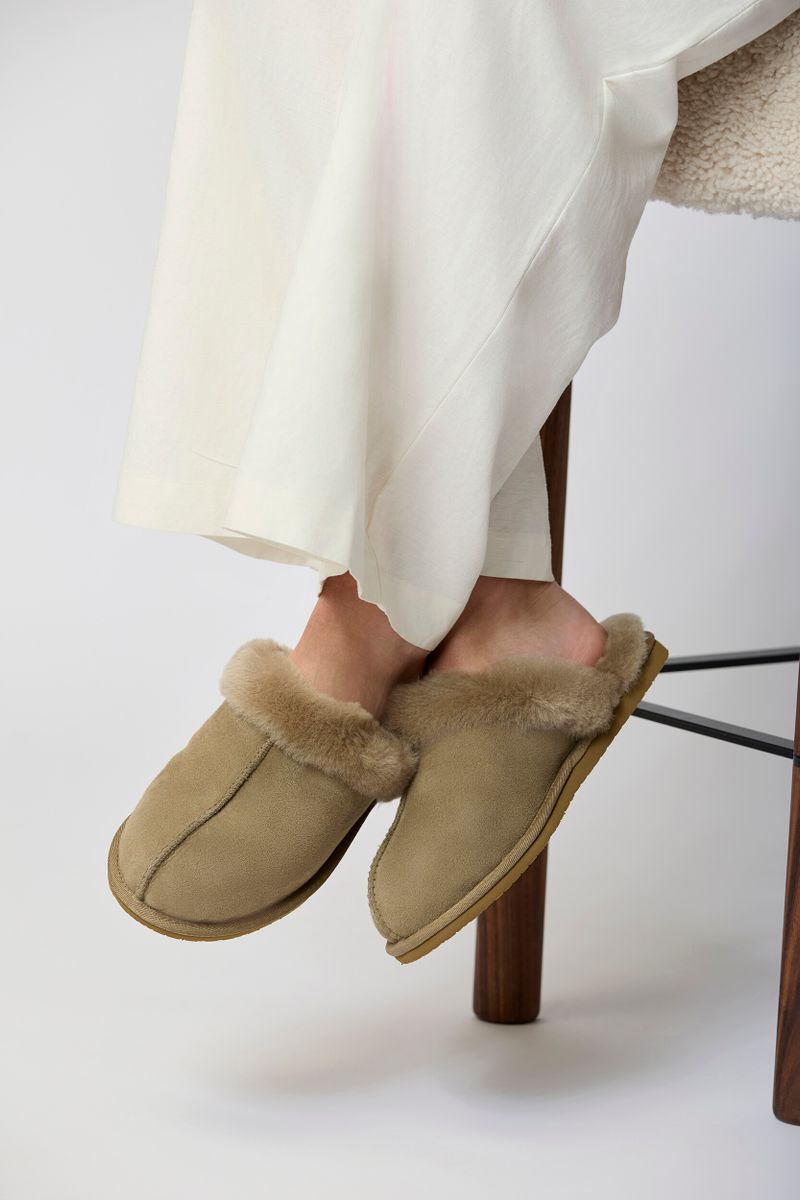 Warme Schapenvacht Pantoffels – Comfortabele Unisex Huisschoenen met Antislip Zool