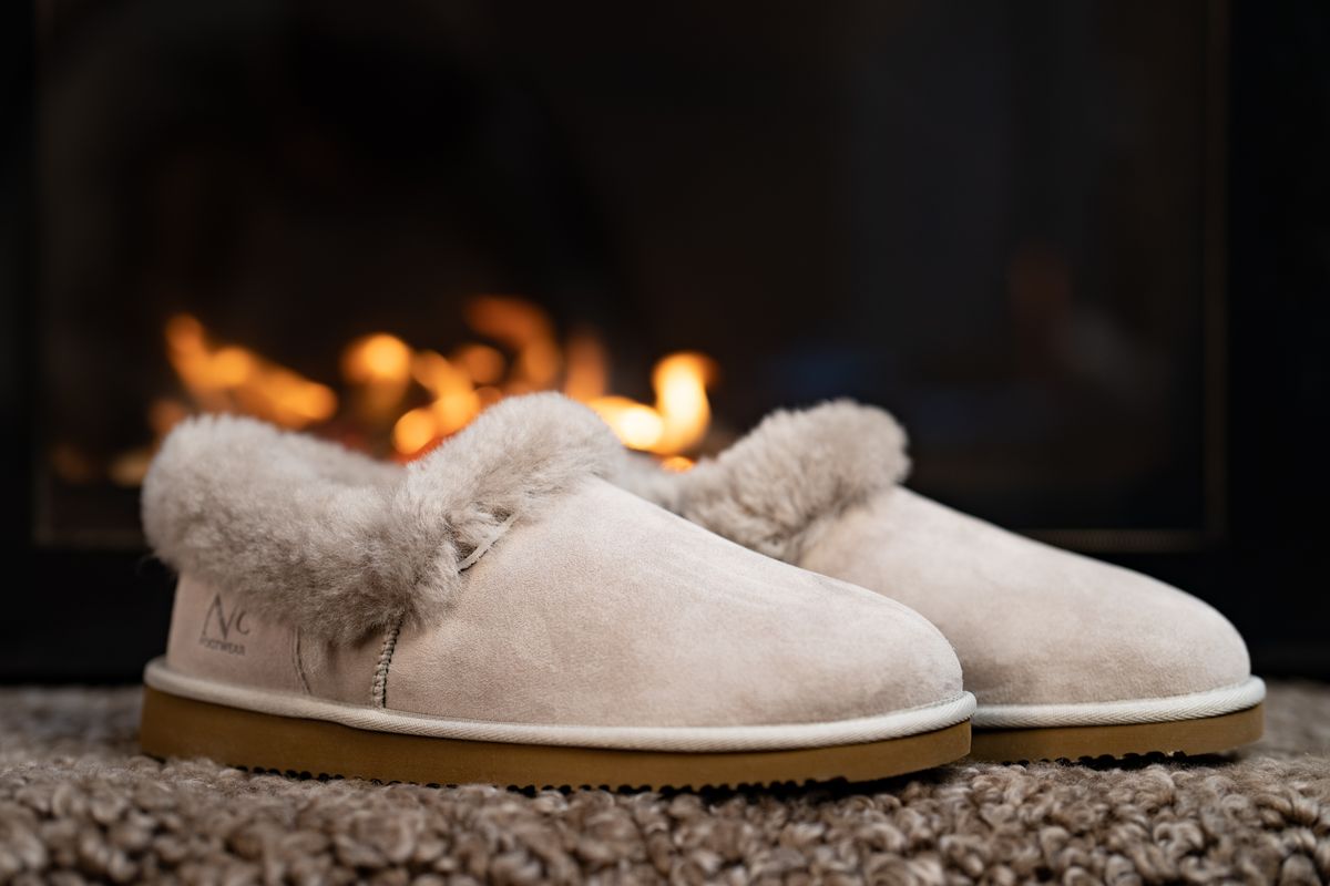 Schapenvacht Pantoffels – Warme Dames & Heren Huisschoenen met Stevige Zool
