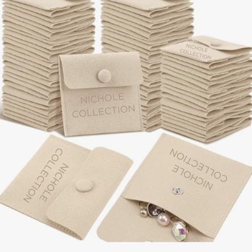 Crystal Cross Oorknopjes – Tijdloze Elegantie met Kristallen