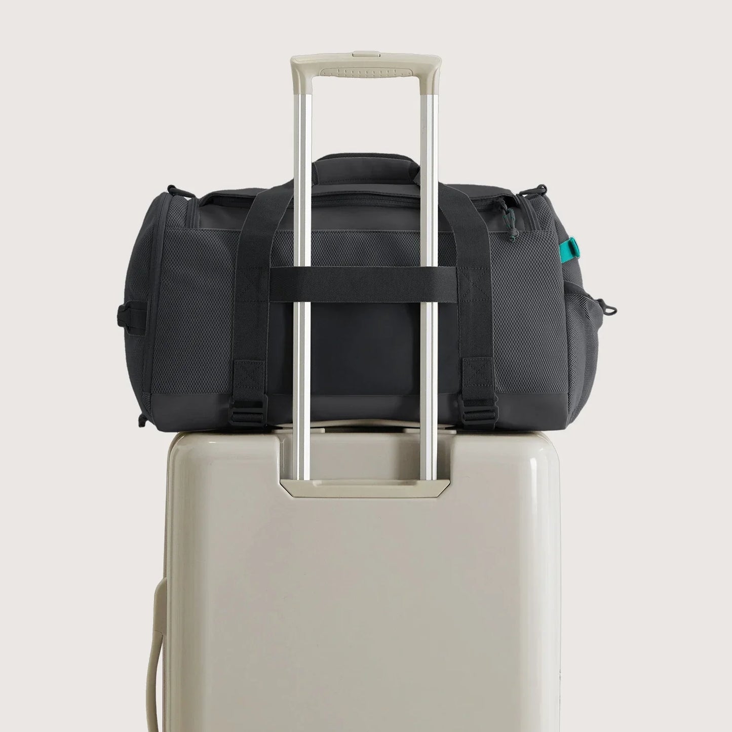 Beige Duffeltas 36L – Waterafstotende Sport- & Reistas met Schoenenvak en Meerdere Vakken voor Gym & Reizen