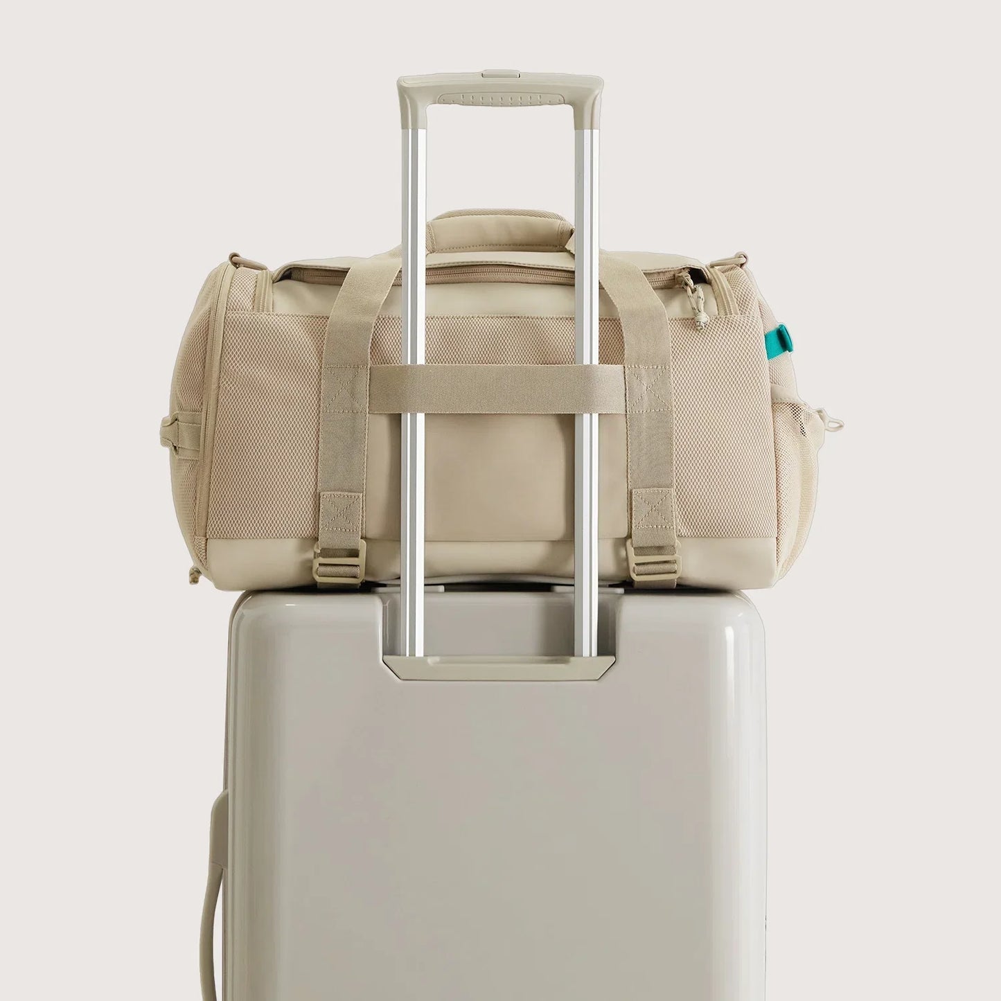 Beige Duffeltas 36L – Waterafstotende Sport- & Reistas met Schoenenvak en Meerdere Vakken voor Gym & Reizen