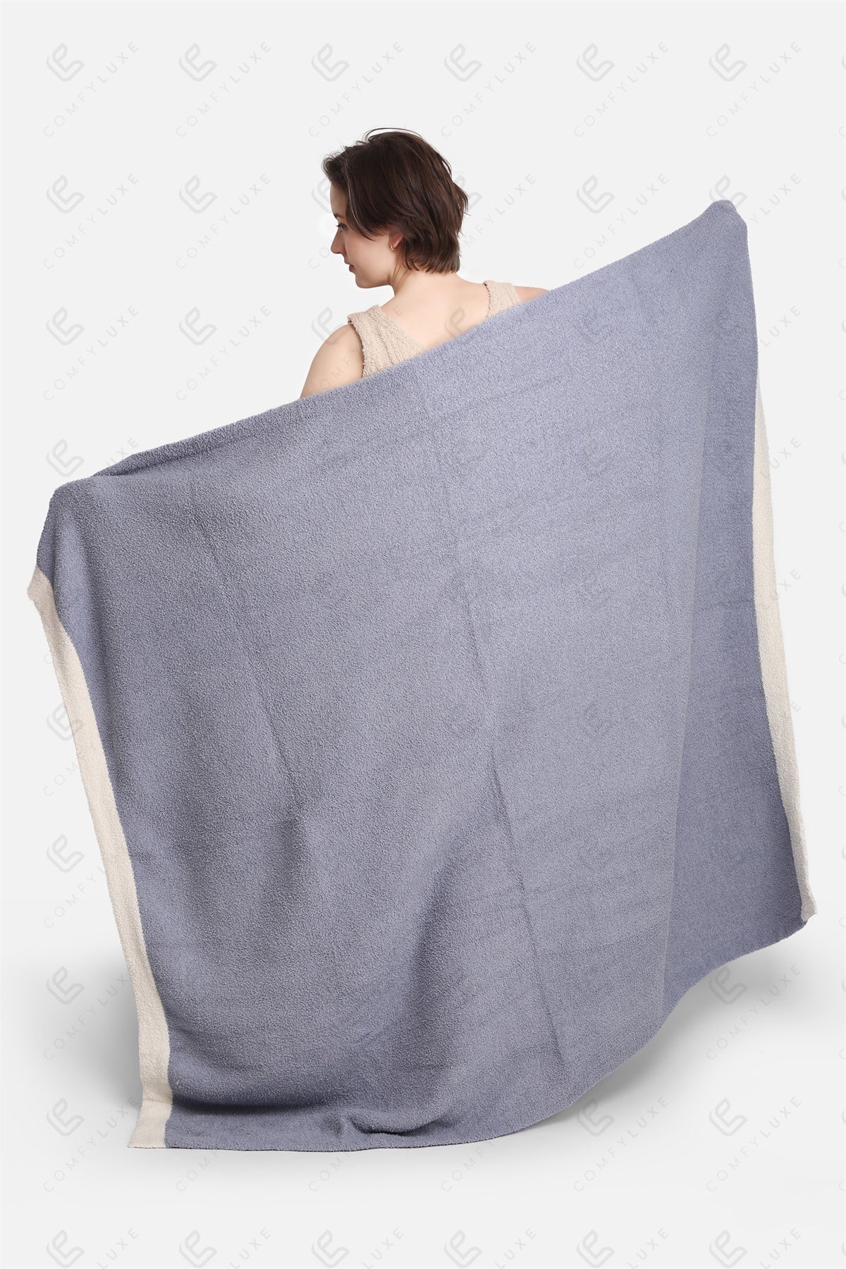 Luxe Fleece Deken 130x150cm | Zachte Woonplaid met Gekleurde Randen