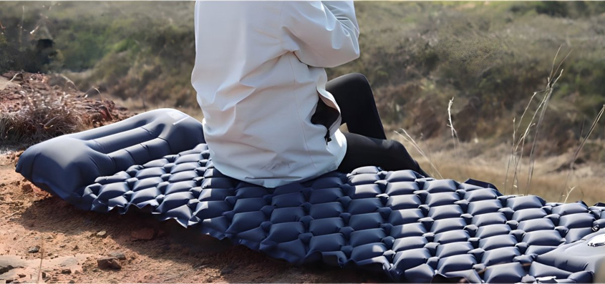 Opblaasbaar Slaapmatje met Kussen – Ultralicht & Compact – Ideaal voor Camping & Outdoor