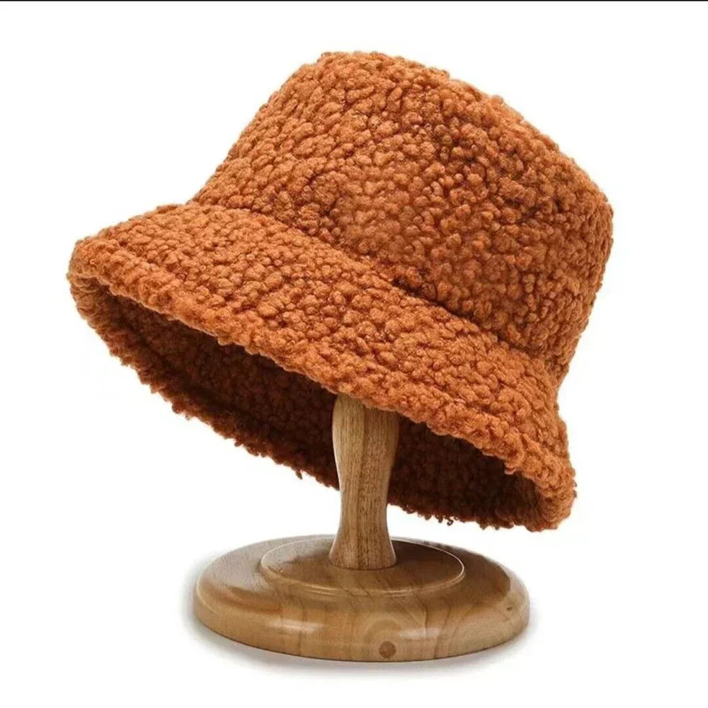 Livia Teddy Bucket Hat – Warme & Modieuze Winterhoed voor Dames