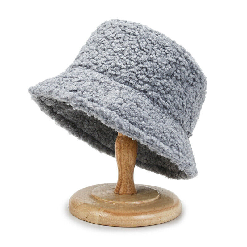 Livia Teddy Bucket Hat – Warme & Modieuze Winterhoed voor Dames