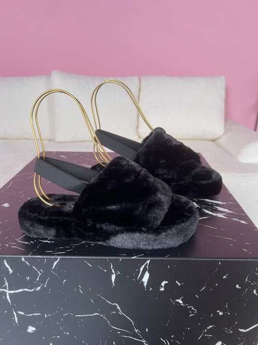 Dames Pantoffels Zwart – Fluffy Slippers met Zachte Bontvoering en Comfortabele Zool