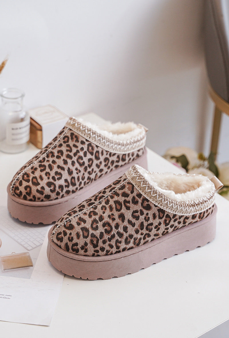 Dames Pantoffels Luipaardprint – Warme Winter Slippers met Bontvoering en Antislip Zool