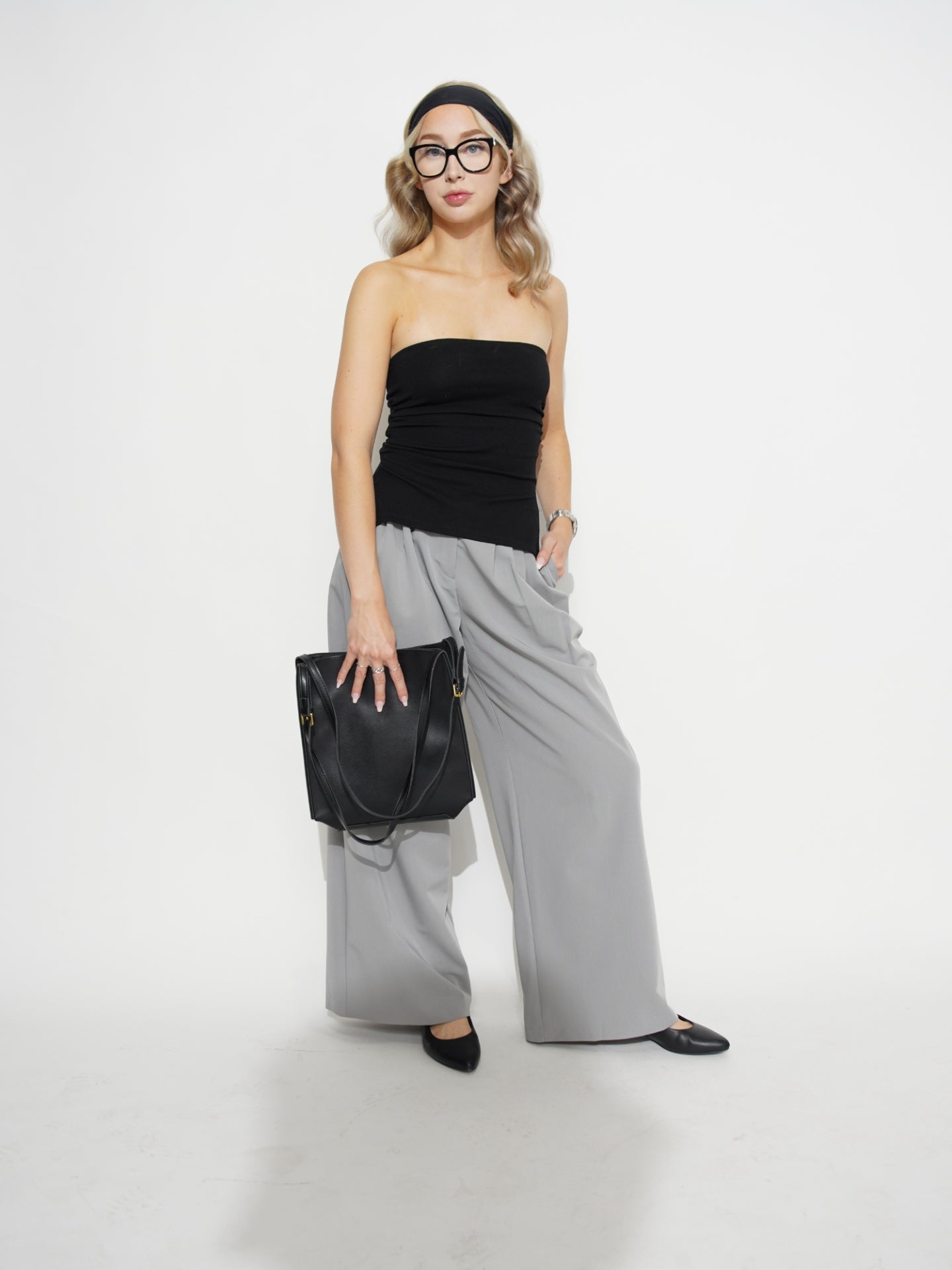 Minimalistische Leren Schoudertas – Zwart & Bruin – Ruime & Stijlvolle Dames Handtas
