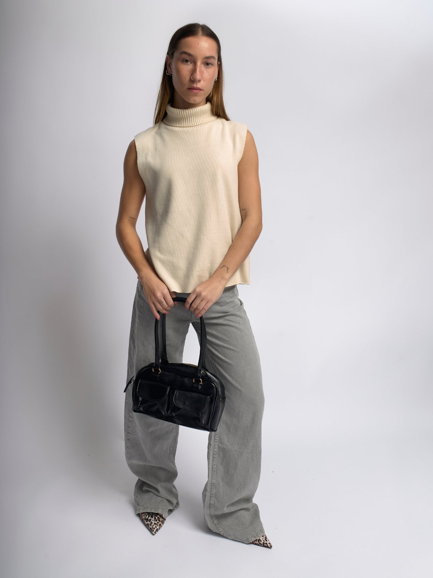 Liorra Vegan Leren Handtas Zwart met Dubbele Vakken – Elegant & Functioneel