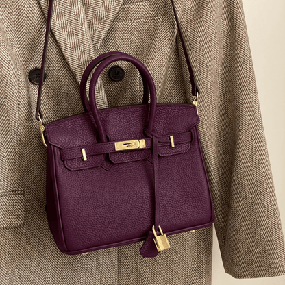 Iconische Luxe Handtas – Klassiek Design met Gouden Accenten