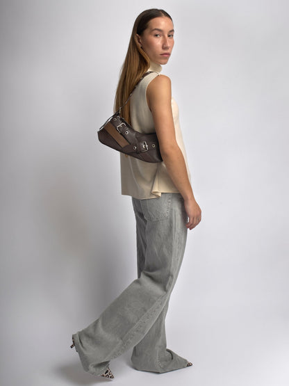 Liorra Vegan Leren Schoudertas Zwart met Gespdetails – Stoer & Trendy